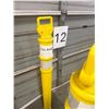 Image 10 : (3) Uline Yellow Delineator Post with Bases