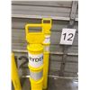 Image 6 : (3) Uline Yellow Delineator Post with Bases