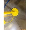 Image 5 : (2) Yellow Safety Stanchions and Chain