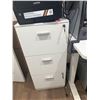 Image 2 : White Three Drawer File Cabinet 18"x16"x39" with Keys