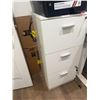 Image 3 : White Three Drawer File Cabinet 18"x16"x39" with Keys