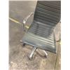 Image 3 : Moes Home Collection Grey and Chrome Office Chair