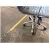Image 4 : Moes Home Collection Grey and Chrome Office Chair