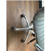 Image 8 : Moes Home Collection Grey and Chrome Office Chair