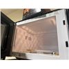 Image 5 : GE Stainless Steel Microwave Model JES1095BM1TS