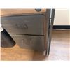 Image 6 : (2) Assorted Style Office Desks