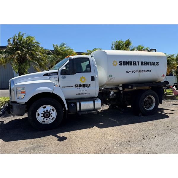(10135875) 2018 Ford F750 2000-Gallon Water Truck, 15262 Miles, Lic. 437HER (Needs Repair)