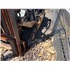 Image 10 : (790530) Komatsu E-919155 LPG Propane Forklift (Nonworking, For Parts/Repair, Parts Missing)