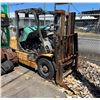 Image 1 : (790530) Komatsu E-919155 LPG Propane Forklift (Nonworking, For Parts/Repair, Parts Missing)