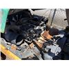 Image 2 : (790530) Komatsu E-919155 LPG Propane Forklift (Nonworking, For Parts/Repair, Parts Missing)