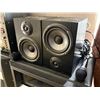 Image 1 : Group of 2 nEar 05 Speakers + VocoPro Mark 12 Pro Mics.