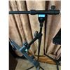 Image 2 : Network Adjustable Sheet Music/Stand