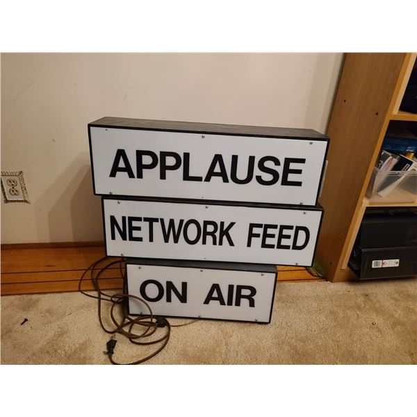 Broadcast Studio Lighted Warning Signs feat. "On Air / Network Feed" & "Applause"