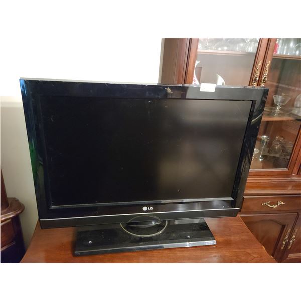 LG TV 32" (No Cable or Remote)