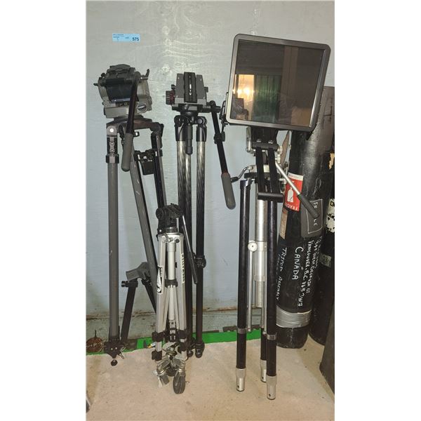 ILOKNZI Teleprompter on Heavy-Duty Video Tripods & Samson QuickSet Tripod