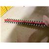 Image 3 : Greenworks 22" Corded Electric Hedge Trimmer with Rotating Handle & Hand Guard