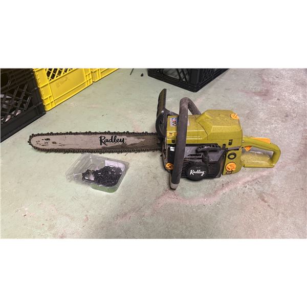 Radley 20" Gas-Powered Chainsaw with Extra Saw Chain
