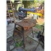 Image 1 : Craftsman 10-Inch Radial Arm Saw with Metal Stand