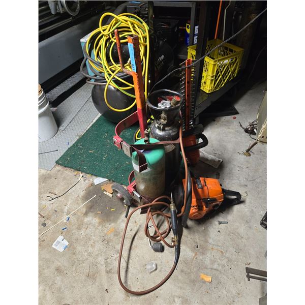 Wheeled Oxy-Acetylene / Gas Welding Cylinder Cart with Dual Tanks & Hose
