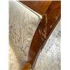 Image 18 : Hickory Manafacturing  Maple Inlaid Dinning Room Table 73"x41"x31" with 8 Hickory White Upholstered 