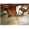 Image 33 : Hickory Manafacturing  Maple Inlaid Dinning Room Table 73"x41"x31" with 8 Hickory White Upholstered 