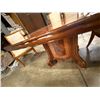 Image 34 : Hickory Manafacturing  Maple Inlaid Dinning Room Table 73"x41"x31" with 8 Hickory White Upholstered 