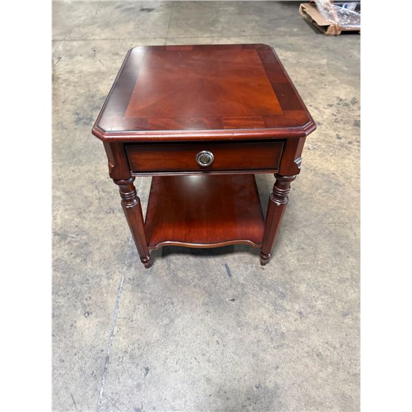 Pair of Hekman Georgetown Heights End Table with Drawer 24"x28"x27"