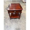 Image 1 : Pair of Hekman Georgetown Heights End Table with Drawer 24"x28"x27"
