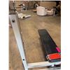 Image 19 : Precor 48" Wide Weight Bench (Missing Bolts)