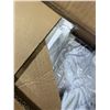 Image 5 : Case of 32PC Vevor White Chair Covers Style RD-VV-28