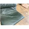 Image 10 : Saporiti Italia Green Leather and Chrome Chair (Cosmetic Wear)