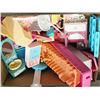 Image 1 : VINTAGE BARBIE PLAYSETS