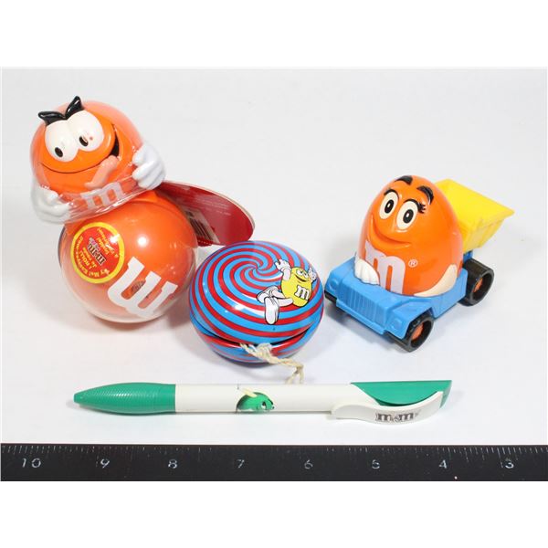 LOT OF 3 VINTAGE M&M TOYS. M&M YO-YO AND M&M