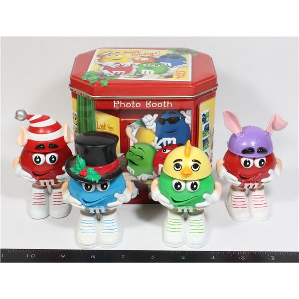 VINTAGE PEANUT M&M CHRISTMAS VILLAGE SERIES PHOTO