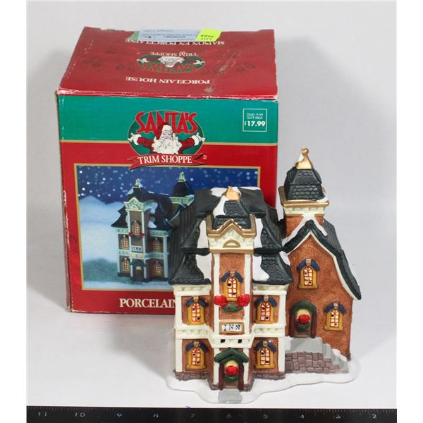 VINTAGE SANTA'S TRIM SHOPPE PORCELAIN HOUSE