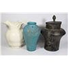 Image 2 : VINTAGE 3 DECORATIVE VASES