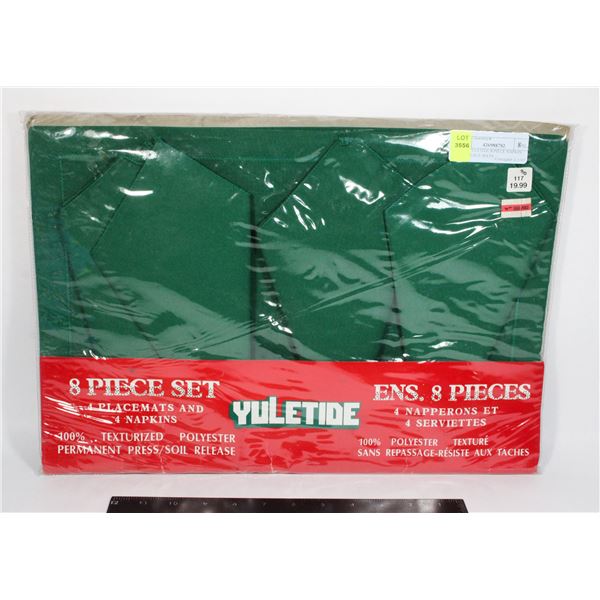 NEW YULETIDE 8 PIECE NAPKIN AND PLACE MATS