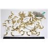 Image 1 : LOT OF 47 HEAVY DUTY BRASS AND CERAMIC AND METAL P