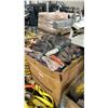 Image 2 : 2 CRATES OF ASSORTED LIFTING SLINGS *CRATES INCLUDED*