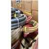 Image 4 : PALLET OF ASSORTED INDUSTRIAL AIR/WATER HOSE LINES