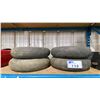 Image 6 : 2 RUBBER WHEEL CHOCKS & SET OF 4, 4.80/4.00-8 EQUIPMENT TIRES