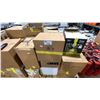 Image 1 : PALLET OF ASSORTED OFFICE BINDERS