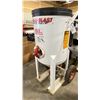 Image 2 : MOD-U-BLAST MBM6-5PRE-AV HEAVY-DUTY PORTABLE BLAST POT, 150PSI