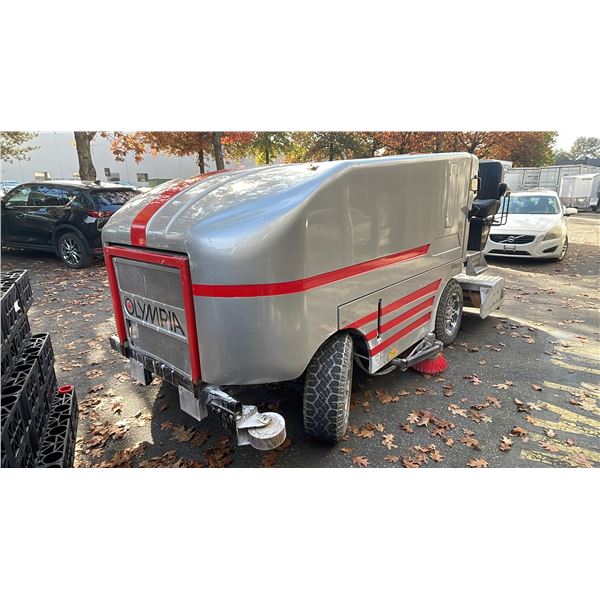 2014 OLYMPIA MILLENNIUM ICE RESURFACER, GREY, VIN RM140322344D,