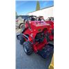 Image 2 : SDLOOL SL323TZ RED STAND ON GAS POWERED MINI SKID STEER LOADER, 13.5 HP, PNEUMATIC TIRES, 420CC