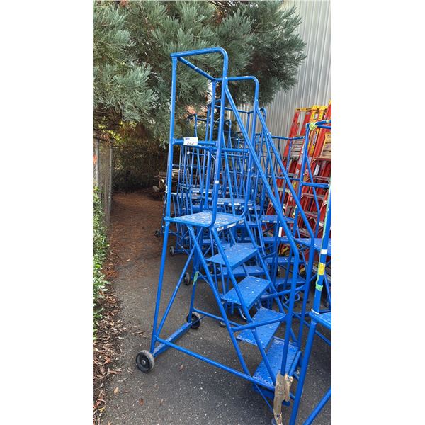CANWAY 5H-20 HEAVY DUTY BLUE 5 STEP NARROW MOBILE WAREHOUSE STAIRS WITH 20  X 15  PLATFORM