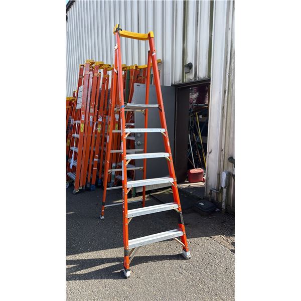 ALLRIGHT HEAVY DUTY 6' ORANGE CARBON FIBER INDUSTRIAL PLATFORM LADDER