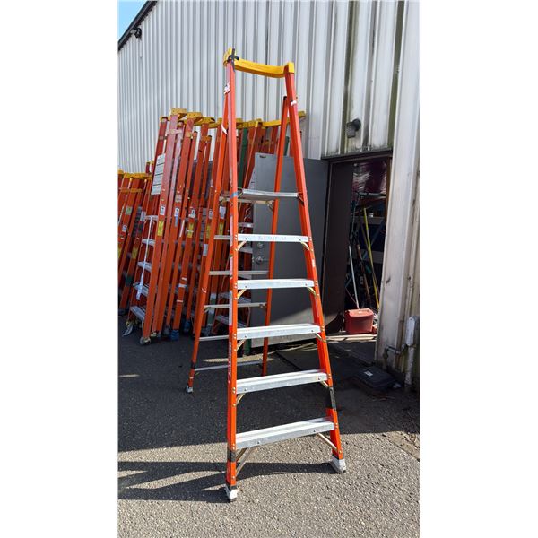 ALLRIGHT HEAVY DUTY 6' ORANGE CARBON FIBER INDUSTRIAL PLATFORM LADDER
