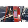 Image 2 : ALLRIGHT HEAVY DUTY 6' ORANGE CARBON FIBER INDUSTRIAL PLATFORM LADDER