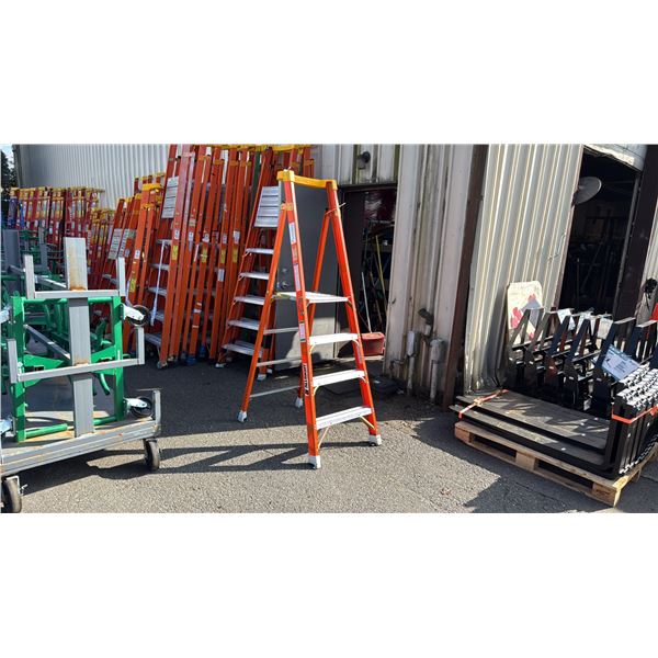 ALLRIGHT HEAVY DUTY 4' ORANGE CARBON FIBER INDUSTRIAL PLATFORM LADDER